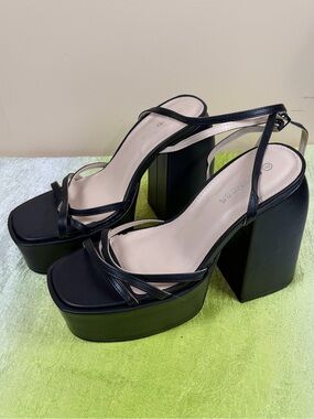 Black Platform Strappy Block Heel Sandals - Brand: Unbranded
